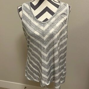 The North Face Grey & White Tank Top - Size XL